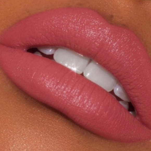 NIB Kylie Jenner "Flirtini Matte" Lipstick - Picture 2 of 8